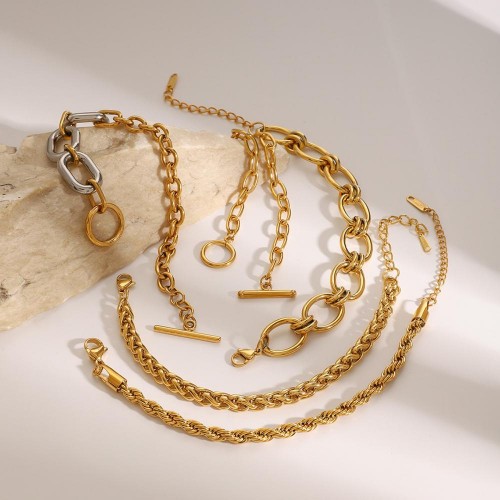 Bracelets 7A