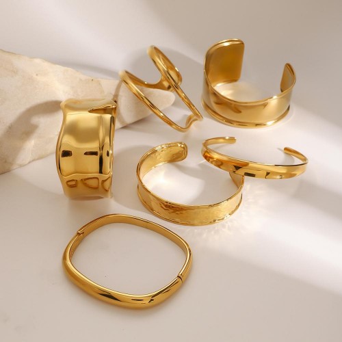 Bracelets 9A